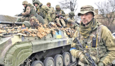 Russian forces pierce Ukraine lines in isolated advance