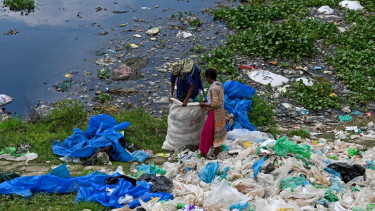Plastic pollution plague blights Asia