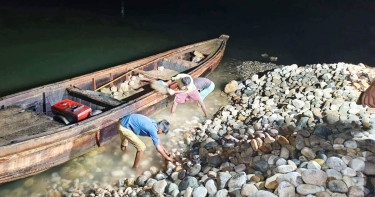 12,000 sft of white stones recovered, dumped into river in Sylhet: Report