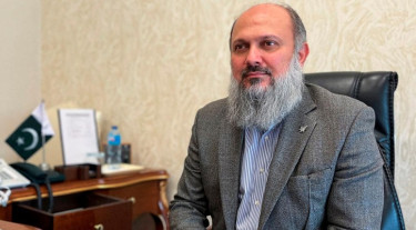 Pak Commerce Minister to visit Bangladesh this month