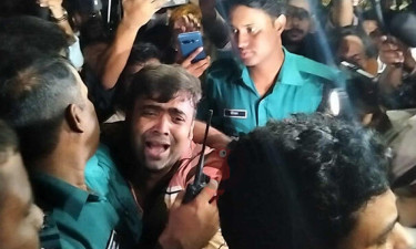 3 beaten at Dhanmondi 32 on suspicion of being AL activists