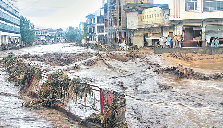 Over 250 dead after flash floods hit India, Pakistan