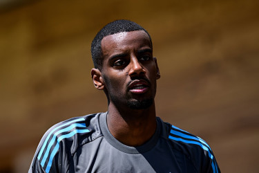 Isak to miss start of Premier League season