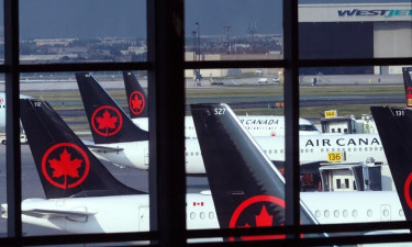 Air Canada set to shut down over flight attendants strike