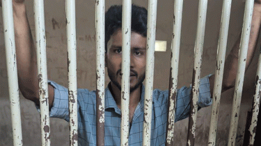 Rickshaw puller beaten at Dhanmondi-32 lands in jail