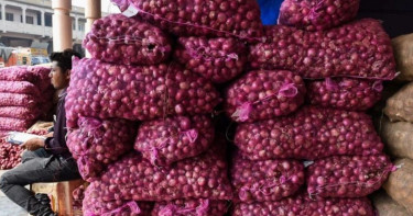 Another 660 tonnes of onions arrive from India via Sonamasjid Port