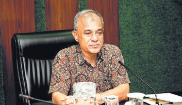 Passport, visa wing officials urged to prioritise service: Home adviser