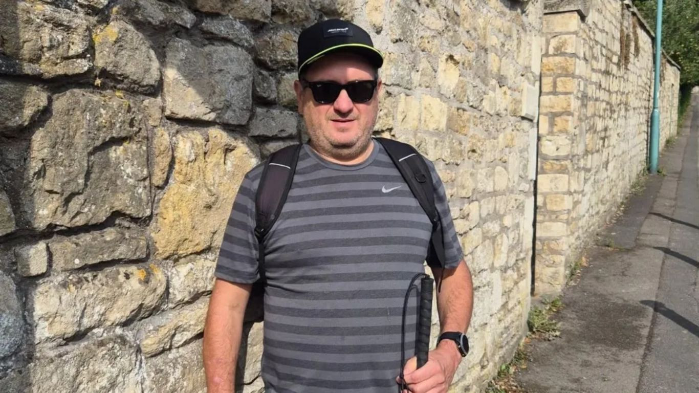 'I'm blind - AI glasses allow me to work again'