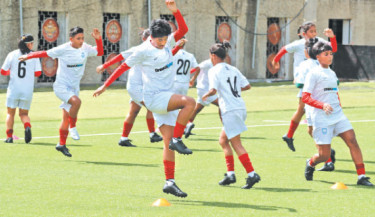 U-17 women get first training session at match ground