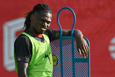 Leao to miss AC Milan's Serie A opener with calf injury