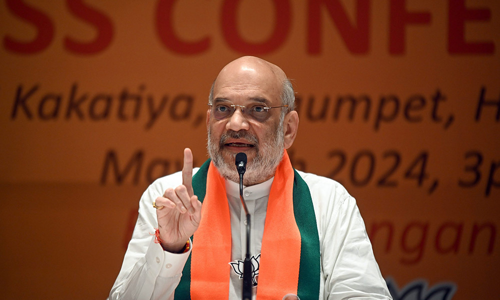 Amit Shah tables bill to disqualify jailed PM, Chief Ministers after 30 days