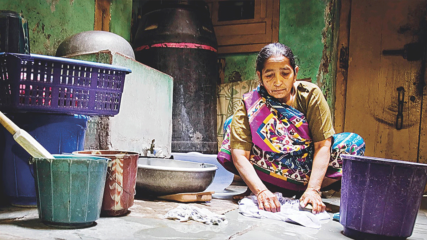 Govt to include domestic workers in new labour law