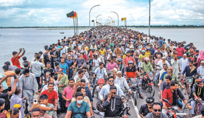 Mawlana Bhashani Bridge over Teesta opens to traffic