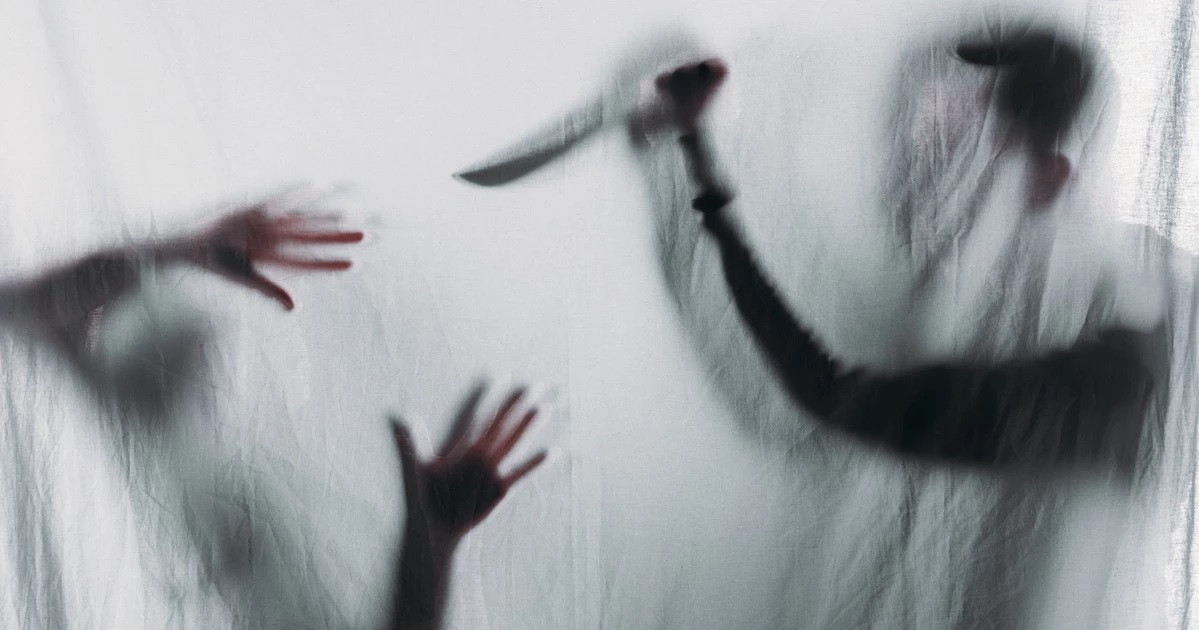 Man killed, wife injured in familial feud in Narsingdi