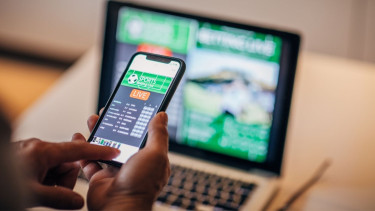 India seeks to ban online gambling