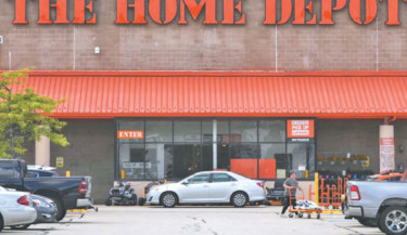 Home Depot’s sales improve as customers stay focused on smaller projects
