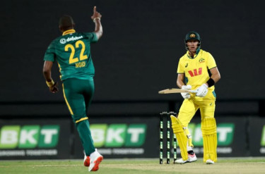 Ngidi’s 5-wicket haul leads South Africa to series-clinching win against Australia