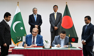 Bangladesh, Pakistan sign 1 deal and 5 MoUs