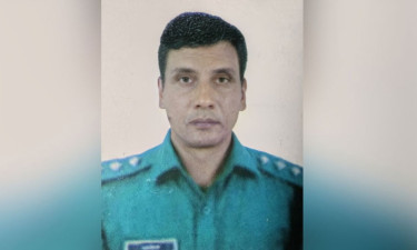 Bangladeshi police officer held in India is a 'fugitive'