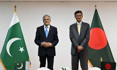 Bangladesh, Pakistan agree to resolve outstanding issues: Touhid