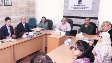 JICA delegation meets DU VC to discuss flood forecast project
