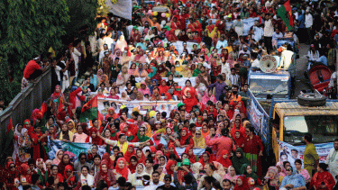 Race for new political party reg gathers pace