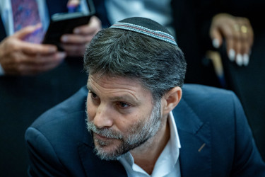 Israeli minister calls to annex Gaza if Hamas doesn't surrender