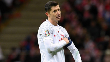 Lewandowski back to captain Poland for World Cup qualifiers