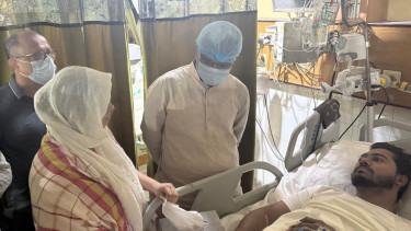 Khaleda Zia sends doctor to check on Nur at DMCH