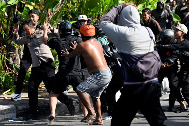 Indonesian finance minister's home looted as protest anger grows