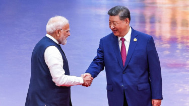 Xi, Modi pledge to address border issues, strengthen ties at Tianjin meeting