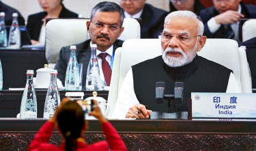 India's Modi meets Russia's Putin in China