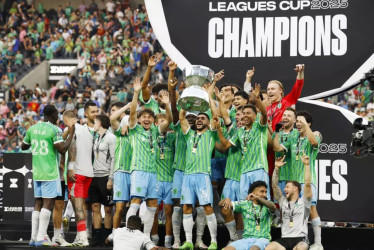 Seattle Sounders stun Messi's Inter Miami to lift Leagues Cup