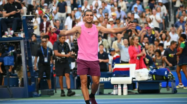 Alcaraz, Djokovic stroll into US Open quarter-finals as Sabalenka cruises