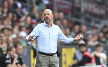 Leverkusen sack Ten Hag after two league matches