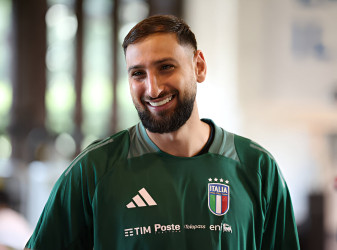 Man City sign goalkeeper Donnarumma from PSG as Ederson departs