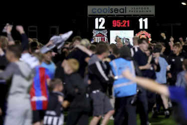 Grimsby fined for fielding ineligible player against Man United