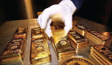 Gold price hits record high as investors seek safety