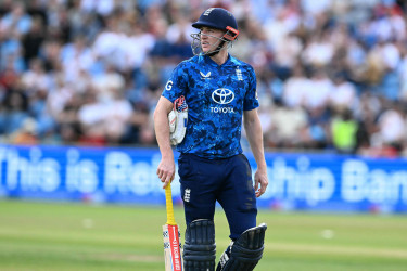 'Nobody wants to watch that' says Brook as South Africa hammer England