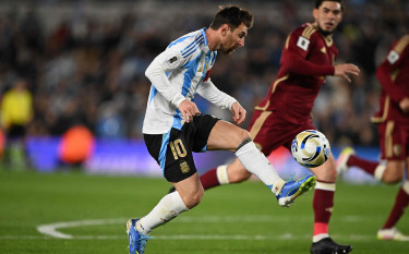 Messi hits brace as Uruguay, Colombia, Paraguay seal World Cup spots