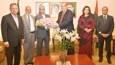 New Pakistan High Commissioner meets Fakhrul