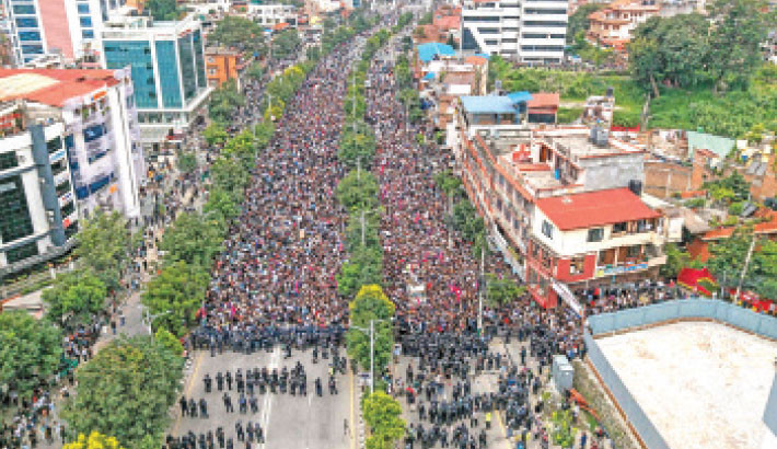 19 killed as police fire on crowd outside parliament