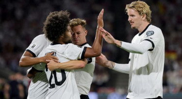 Germany bounce back with win vs. Northern Ireland