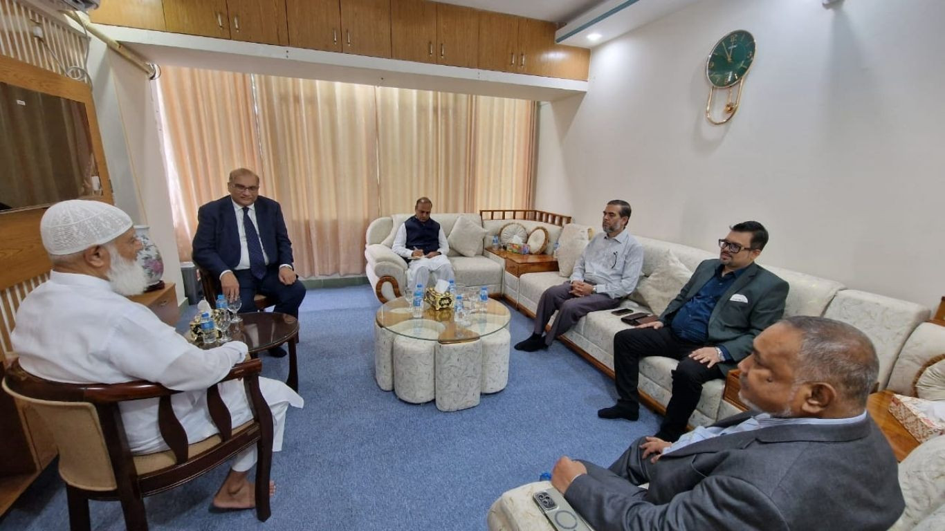Pakistan High Commissioner meets Jamaat Ameer
