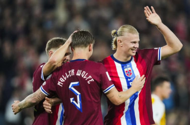 Haaland scores 5 with stitches as Norway rout Moldova 11-1