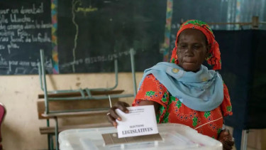 Democracy falls in majority of countries worldwide