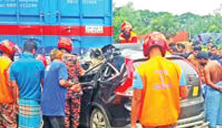 Father, daughter killed in Mirsarai road crash