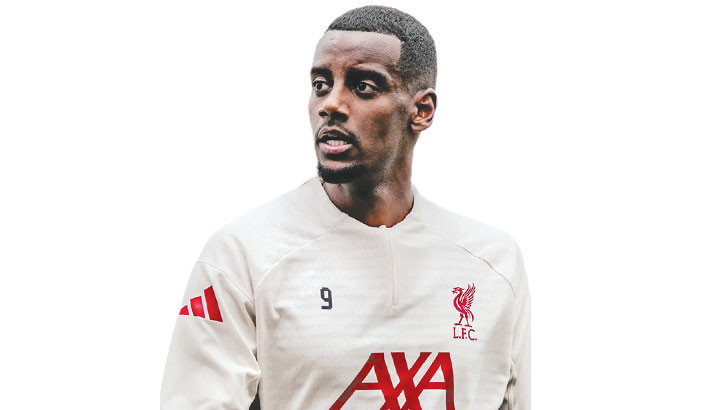 Liverpool to slowly integrate Isak into team