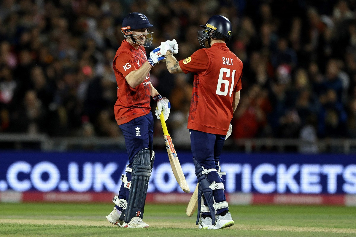 England post record 304-2 to beat South Africa in T20 match