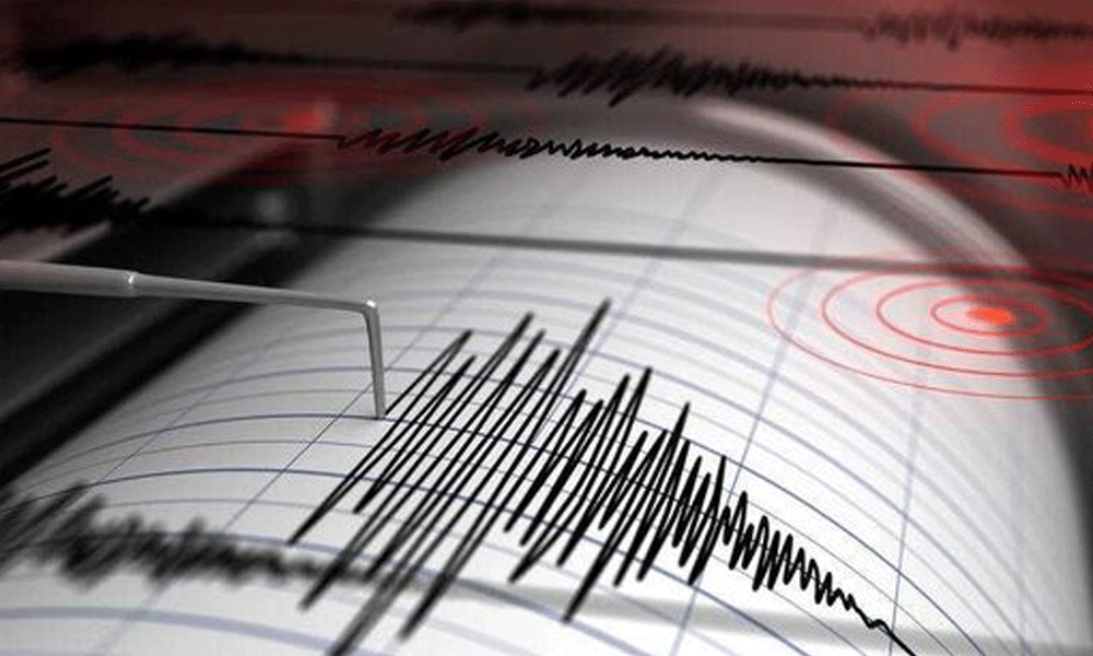 Magnitude 7.4 quake strikes off Russian Far East